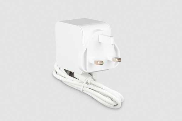 图 5-1 Raspberry Pi 45W USB-C Power Supply(图片来源:Raspberry Pi 官方网站)